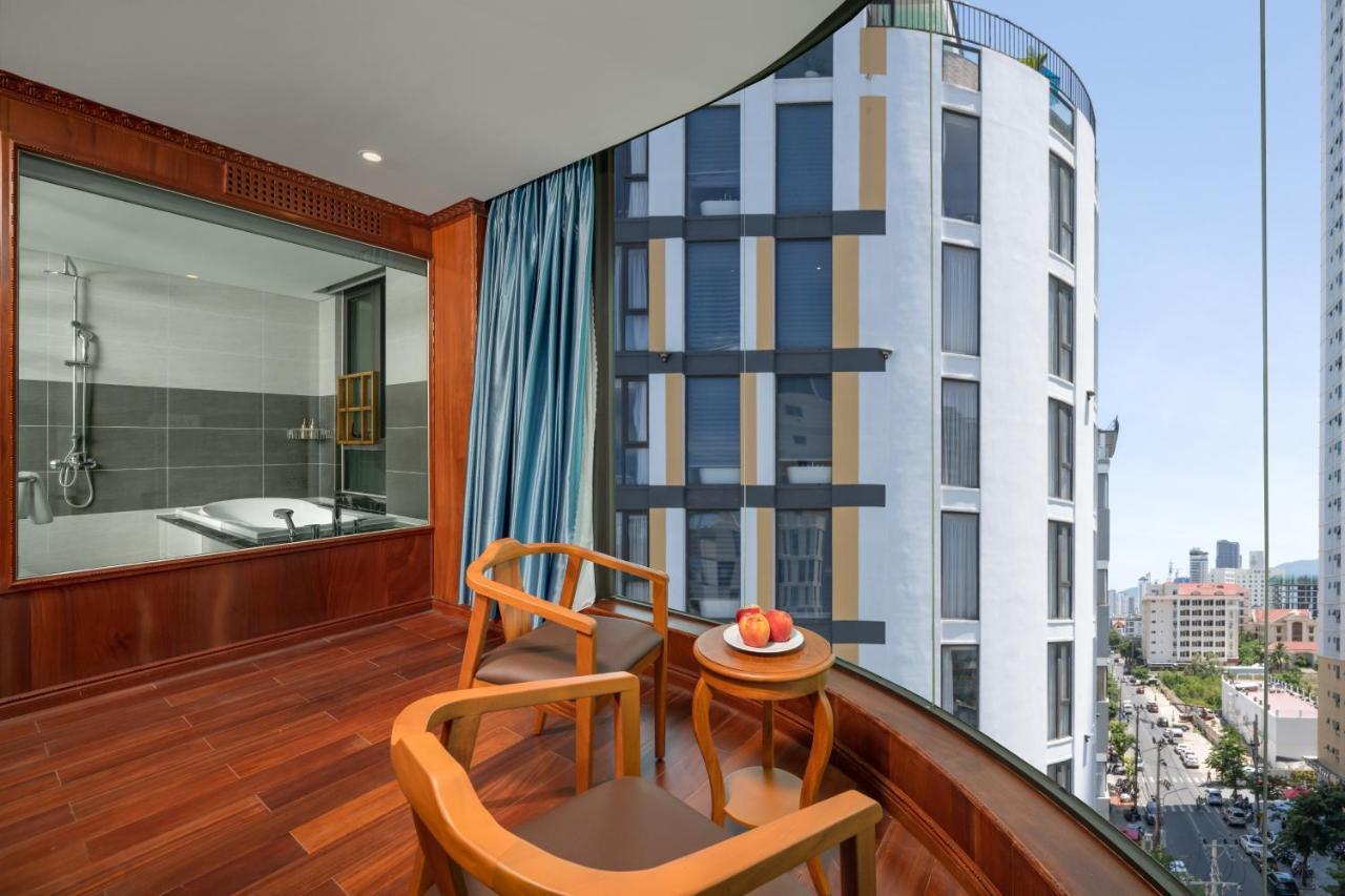Monalisa Luxury Hotel Đà Nẵng Exterior foto