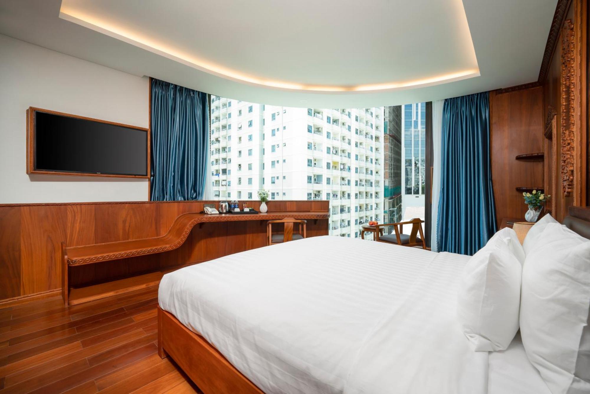 Monalisa Luxury Hotel Đà Nẵng Exterior foto